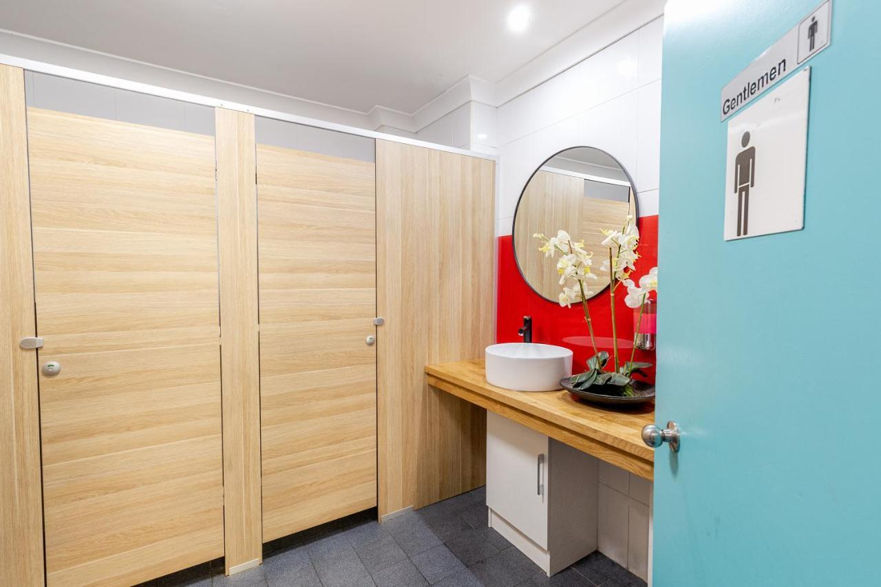 Mad Monkey Hostel Coogee Beach Randwick Exteriör bild